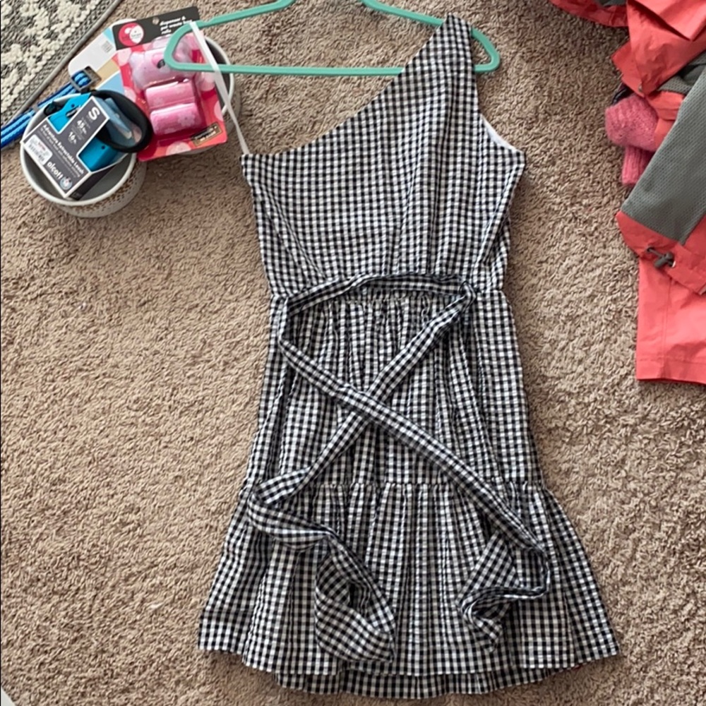 gingham dress